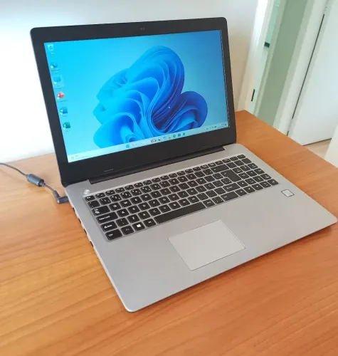 Notebook Core i3 8GB Ram, SSD 128gb, Win11