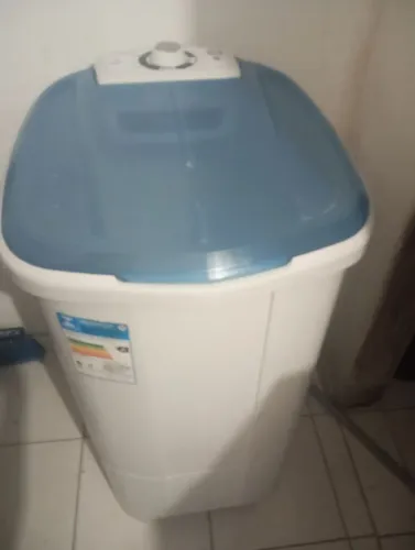Tanquinho 10kg semi novo