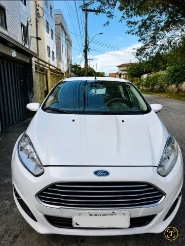 Ford Fiesta 1.6 16V Flex Aut. 5P 2014