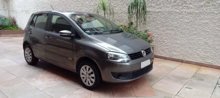Volkswagen Fox 1.0 MI Total Flex 8V 5P 2013