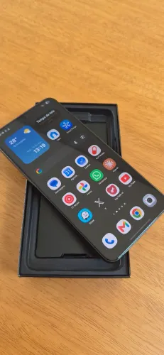Galaxy S22 Plus (Preto)