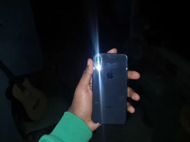 ? Anúncio: iPhone XS - Tudo perfeito, só trocar a bateria!