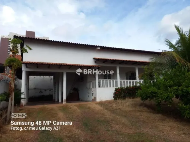 Jardim Cuiabá | Casa 3 quartos, sendo 1 suite