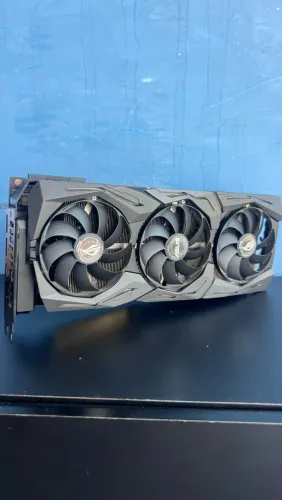 2080 ti rog strix 11gb com plástico
