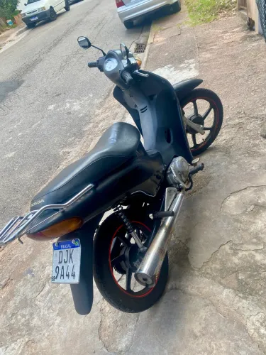 Biz 100 2004