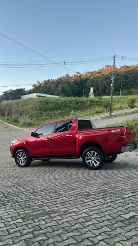 Toyota Hilux CD SRX 4X4 2.8 TDI 16V Diesel Aut. 2017