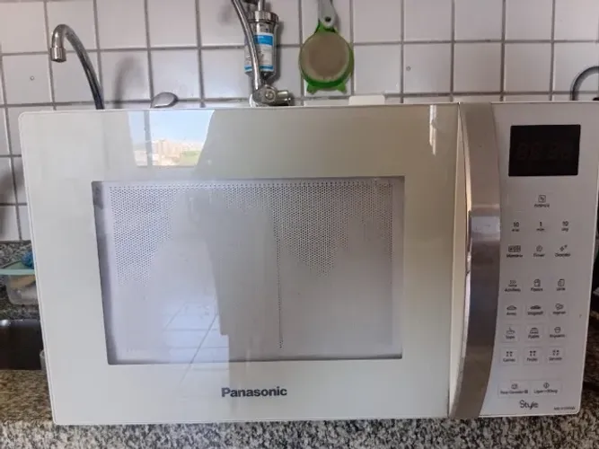 Micro-ondas Panasonic com defeito