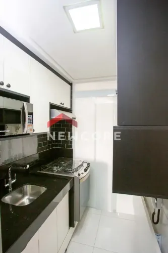 Apartamento em Avenida Fábio Eduardo Ramos Esquivel - Canhema - Diadema/SP
