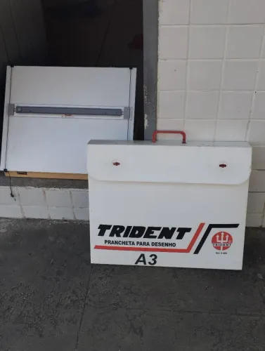 Prancheta de Desenho Técnico Trident A3 com Régua Paralela