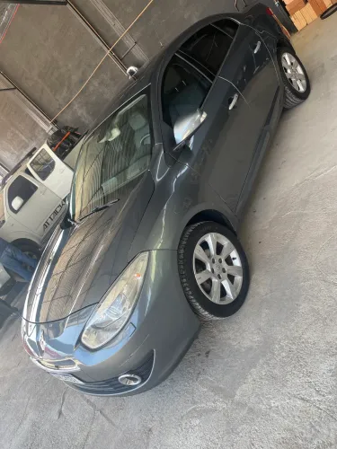 Renault Fluence Sedan Privilège 2.0 16V Flex AUT 2012