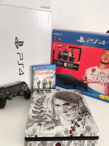 Vendo Playstation 4 Slim 1tb