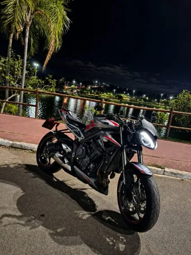 Strit triple 765 RS 