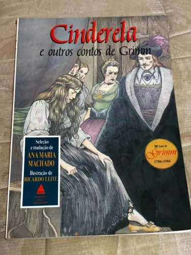 Cinderela e outros contos de Grimm.