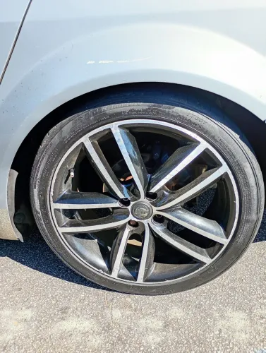 Rodas 17 4x100 com pneu meia vida 