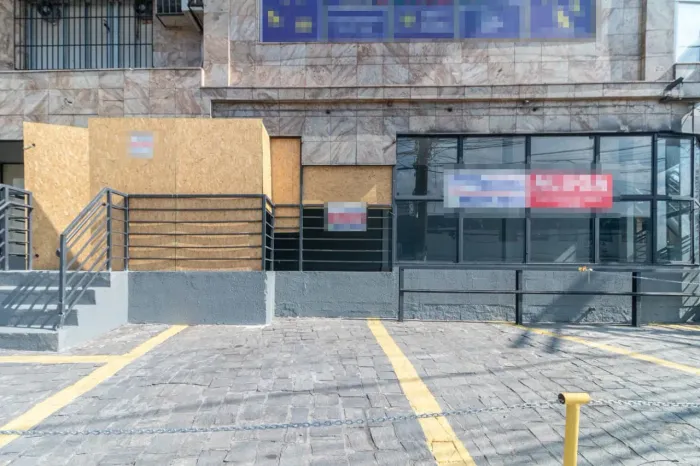 Loja na Rua Cerro Corá, 9 200 m²