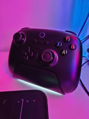 Controle 8BitDo Ultimate 2.4G Wireless Sem Fio Com Dock Na Caixa - Black