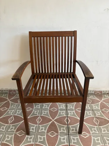 Cadeira madeira maciça 