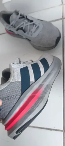 Tênis Adidas masculino 43