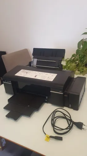 Impressora Fotográfica Epson L800 funcionando bem