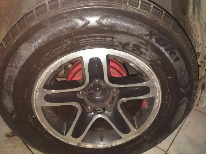 4 PNEU ARO 235/75/16 TOP