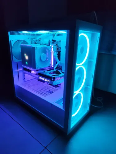 PC Gamer Branco / RTX 4070 / 64G RAM DDR5 / RYZEN 7 7800x3d / 4 TB SSD NVME M.2.
