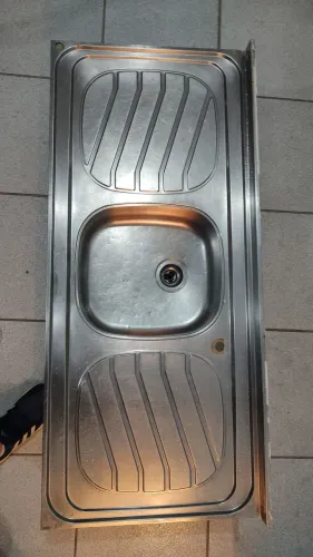 Pia inox concretada marca Franke