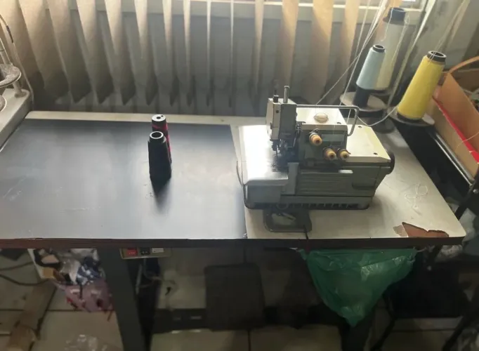 Máquina orverlique 300$
