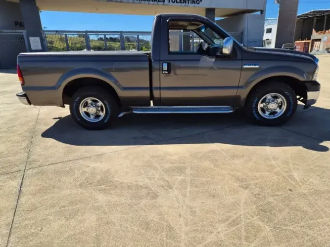 Ford F-250 XLT 4.2 TB Diesel 2001