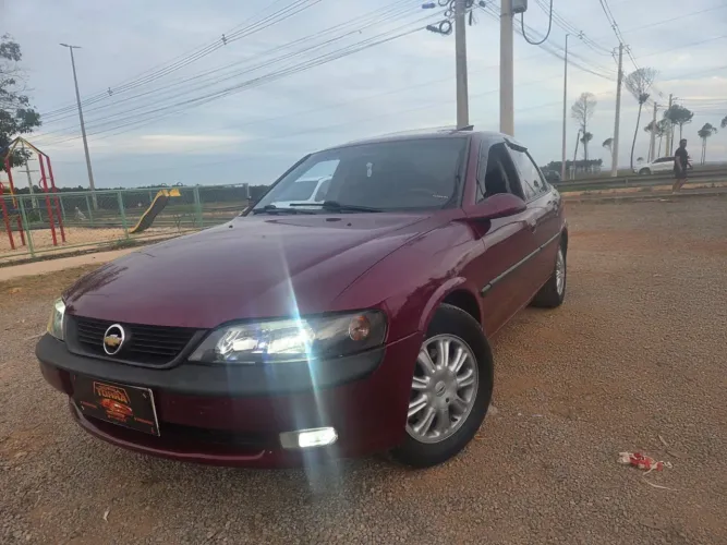 Chevrolet Vectra CD 2.2 16V / 2.0 16V Mec./aut. 1997