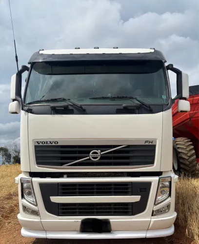 Fh 460 carreta 4 eixo