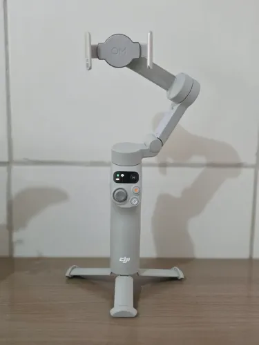 DJI Osmo Mobile 7