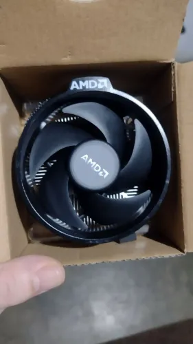 Cooler AMD usado