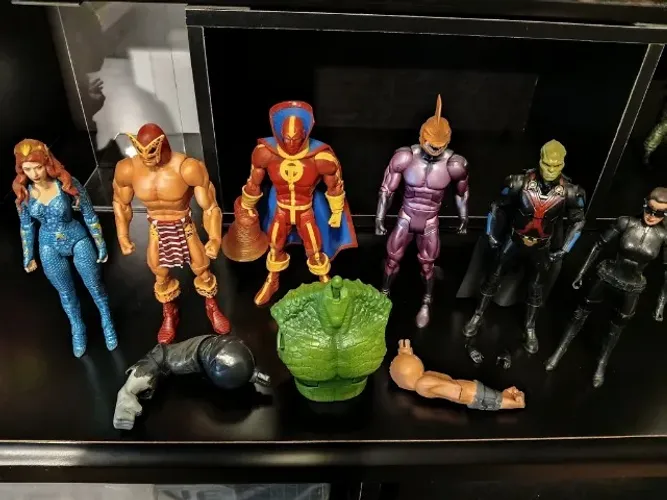 Conjunto figuras DC Universe / DC Multiverse