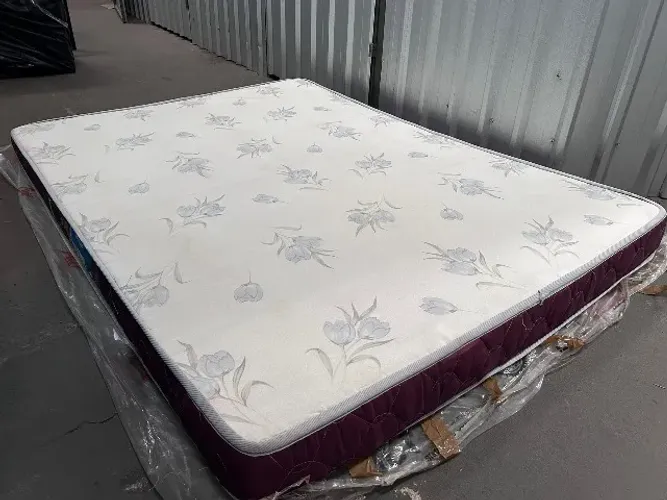 Colchão Casal Castor R$ 550 reais-Sleep Max Liso D20-138cm larg x 188cm comp x 12 cm alt