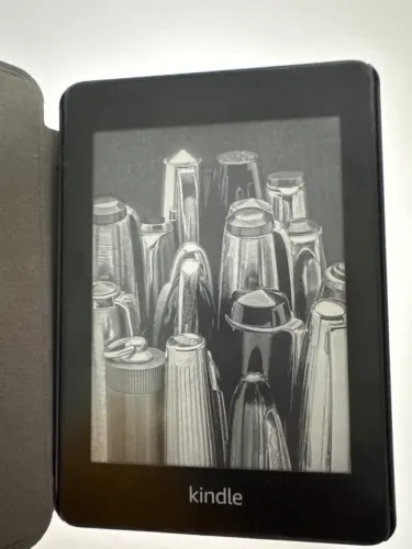 Kindle 10ª Geração Amazon - cabo de carregar + capinha