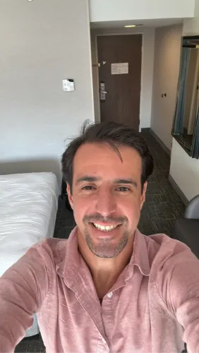 100 rs Aula de Inglês, Russo , Espanhol e Português com professor poliglota e viajado