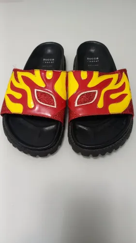Chinelo Zucca/Sacai N° 40