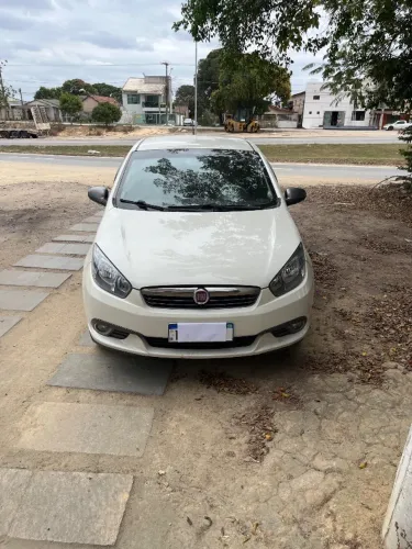 Fiat Grand Siena Essence Dual. 1.6 Flex 16V 2016