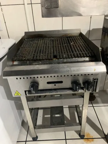 Chapa Char Broiler A Gás 60 Cm COM CAVALETE
