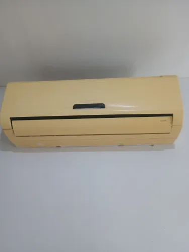 Ar-condicionado split Eletrolux 9 BTUs.