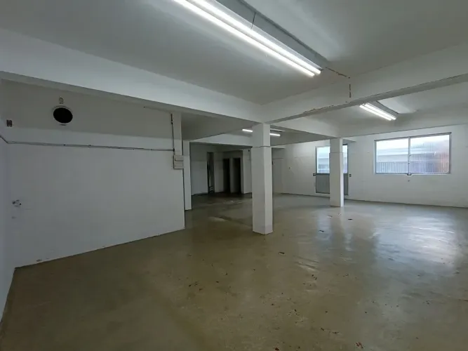 Imóvel para aluguel possui 88 metros quadrados em Quissama - Petrópolis - RJ
