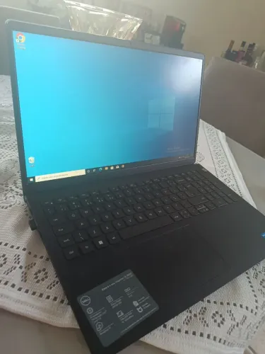 Vendo Notebook DELL 2023 FUNCIONANDO PERFEITAMENTE.