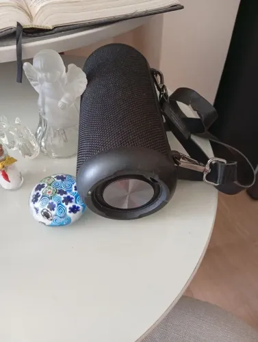 Caixa de som portátil bluetooth toca alto 