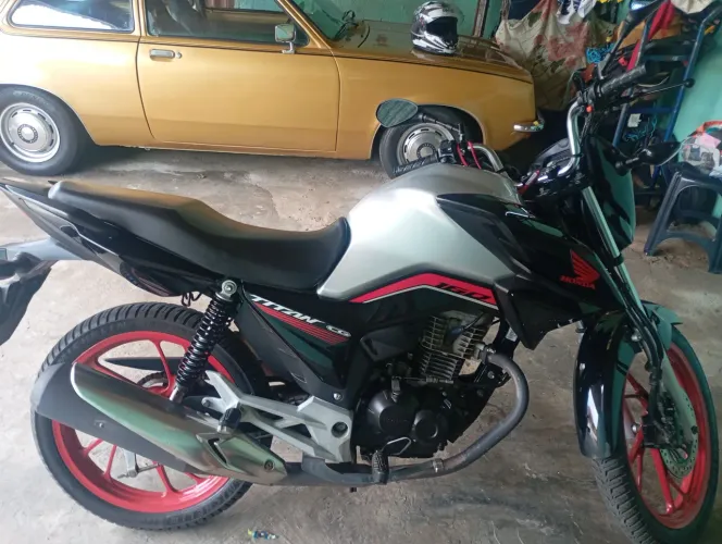 Titan CG 160 Edição especial 40 anos