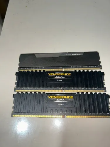 KIT Memória Ram 24GB (3x8GB) DDR4