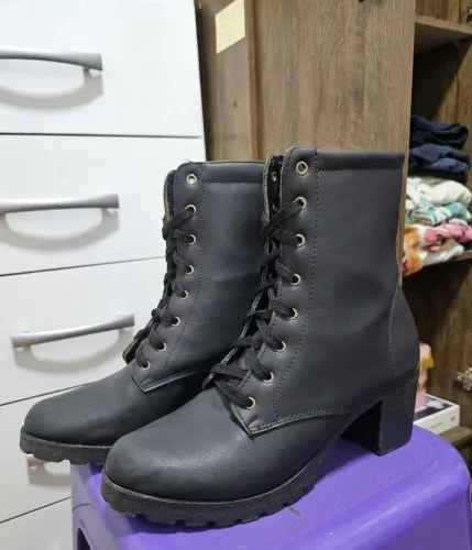 Bota Coturno