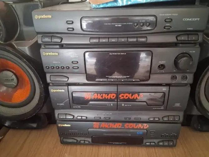 Aparelho De Som Gradiente 4x1 - Tk -33 - Ler Descrição Preto 127/220v 50 W (Usado)