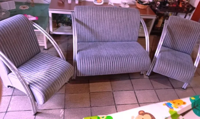 CONJUNTO DE POLTRONAS
