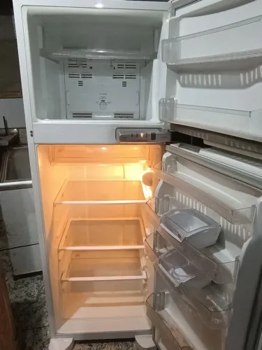Vendo essa geladeira Brastemp Frost Free