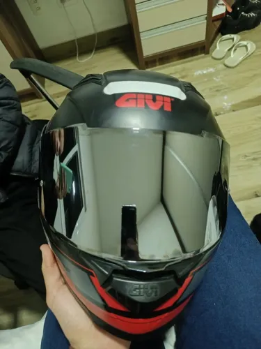 Capacete de moto GIVI